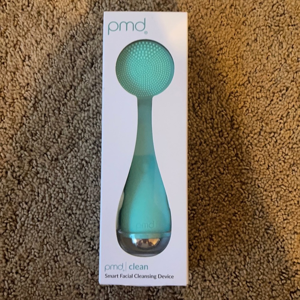 PMD| clean Smart Facial Cleansing Device